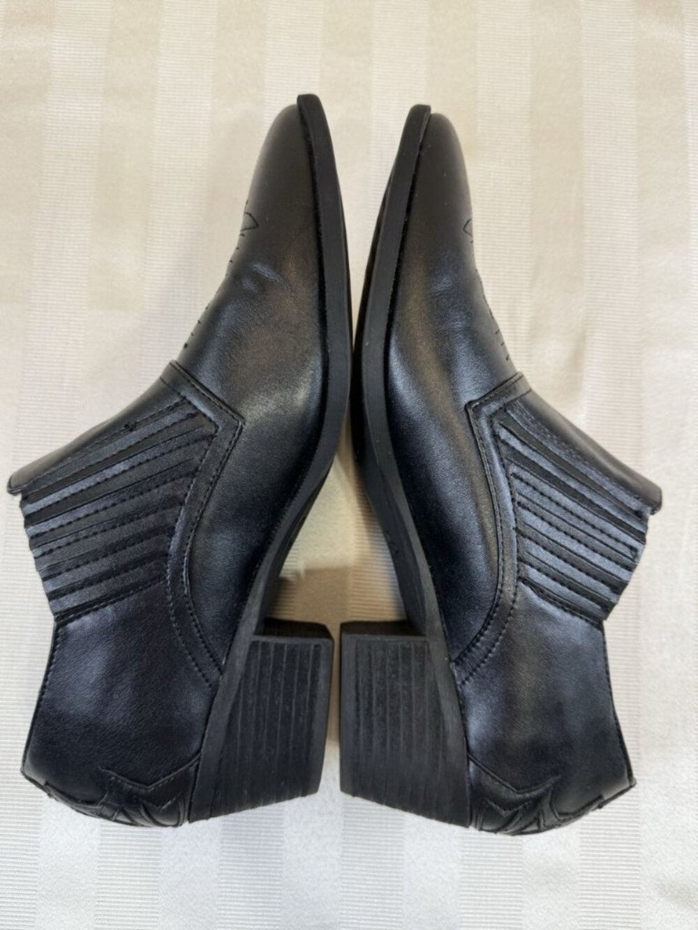 Circus By Sam Edelman Western Short Bootie Boot Pointed Toe SIZE 8 Black - Picture 8 of 13
